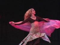Amara bellydancer